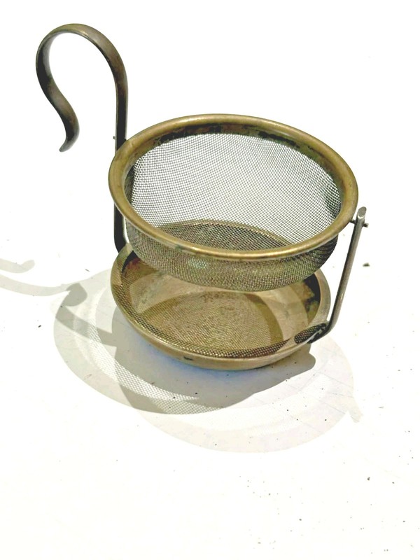 Vintage Brass Mesh Hanging Tea Strainer Infuser Basket With Attached Drip Tray
