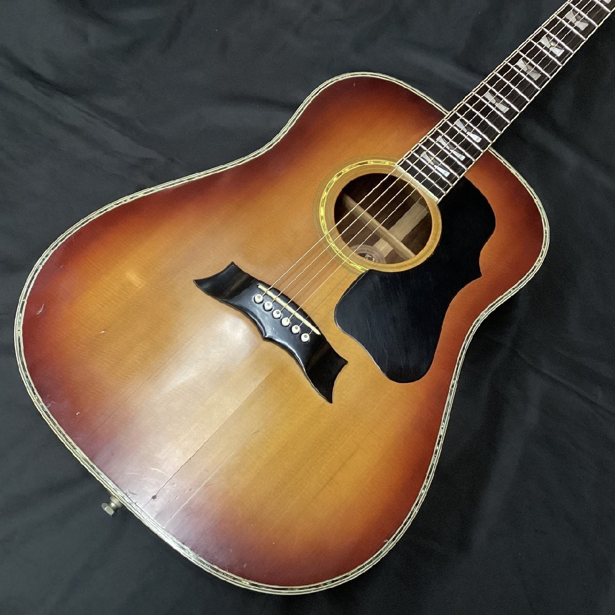 Acoustic Guitar Morris MG100ST 1979 Sunburst Dreadnought Solid