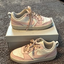 Nike Girls Pink and White Low Top Sneakers Comfort Lace Up Athletic Shoes