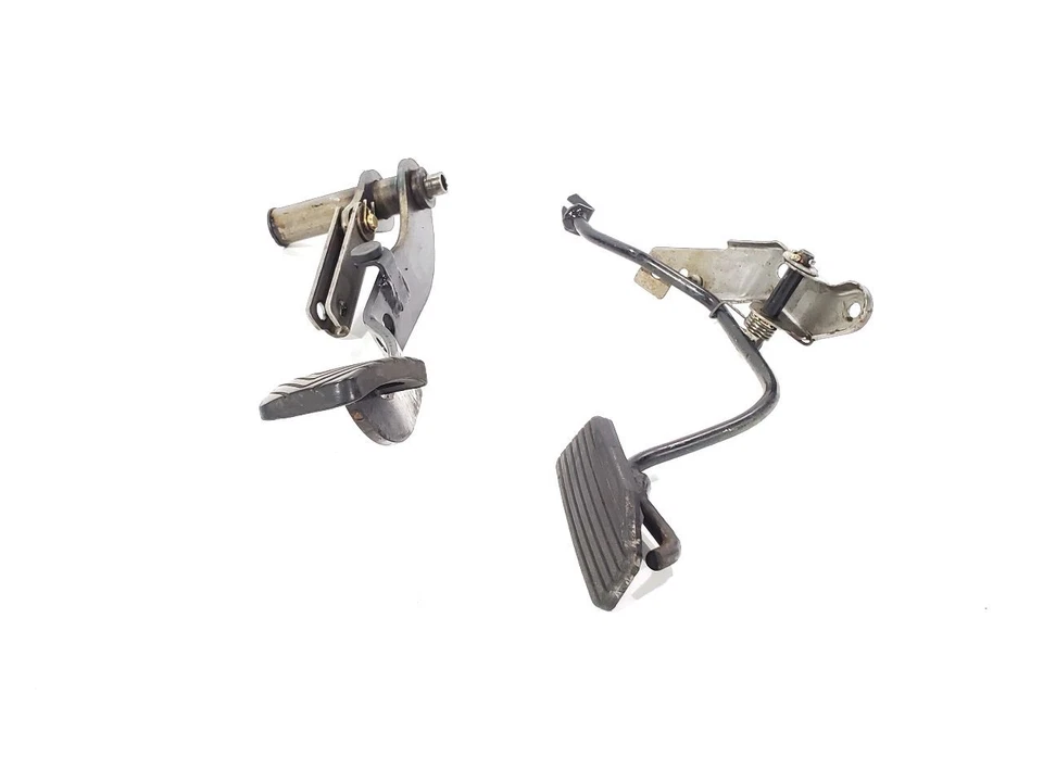 Mitsubishi 3000GT 1991 1999 OEM pedales manuales configurados Foto 3 de 4