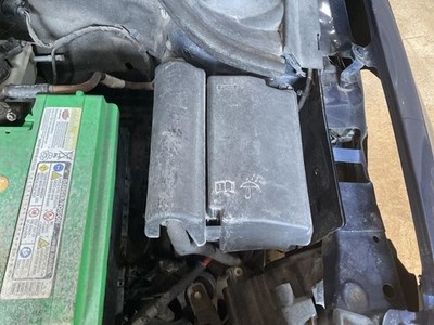 Fuse Box Engine Compartment Fits 12-20 PASSAT 4140665
