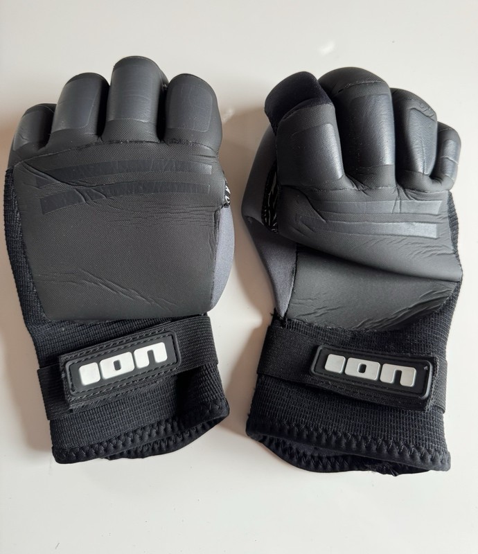 ION Neopren Handschuh Clawfinger Grip M Schwarz Surfen Wassersport