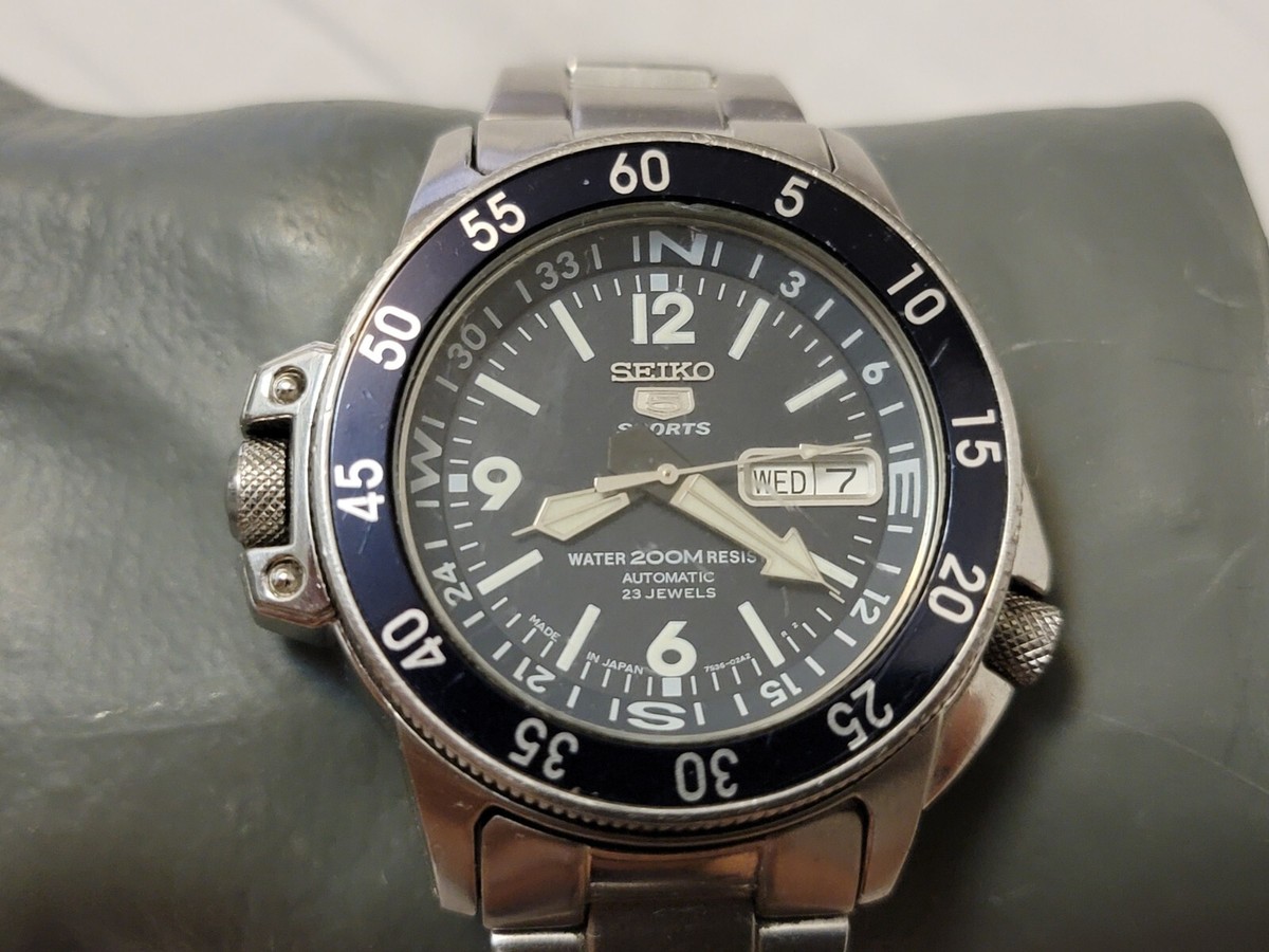 Seiko 5 Sports 7S36-01E0 Diver Day Date 23 Jewels Automatic Seiko 5 Sports 7S36-01E0 Diver Day Date 23 Jewels Automatic