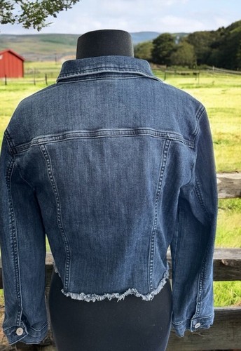 NEU Chico's Jeansjacke Gr. Small 4/6 Stretch ausgefranster Saum Truckerfrei S/H Of - Bild 5 von 8