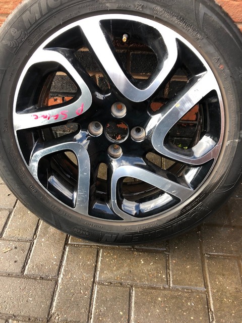 Genuine OEM RENAULT Captur 17