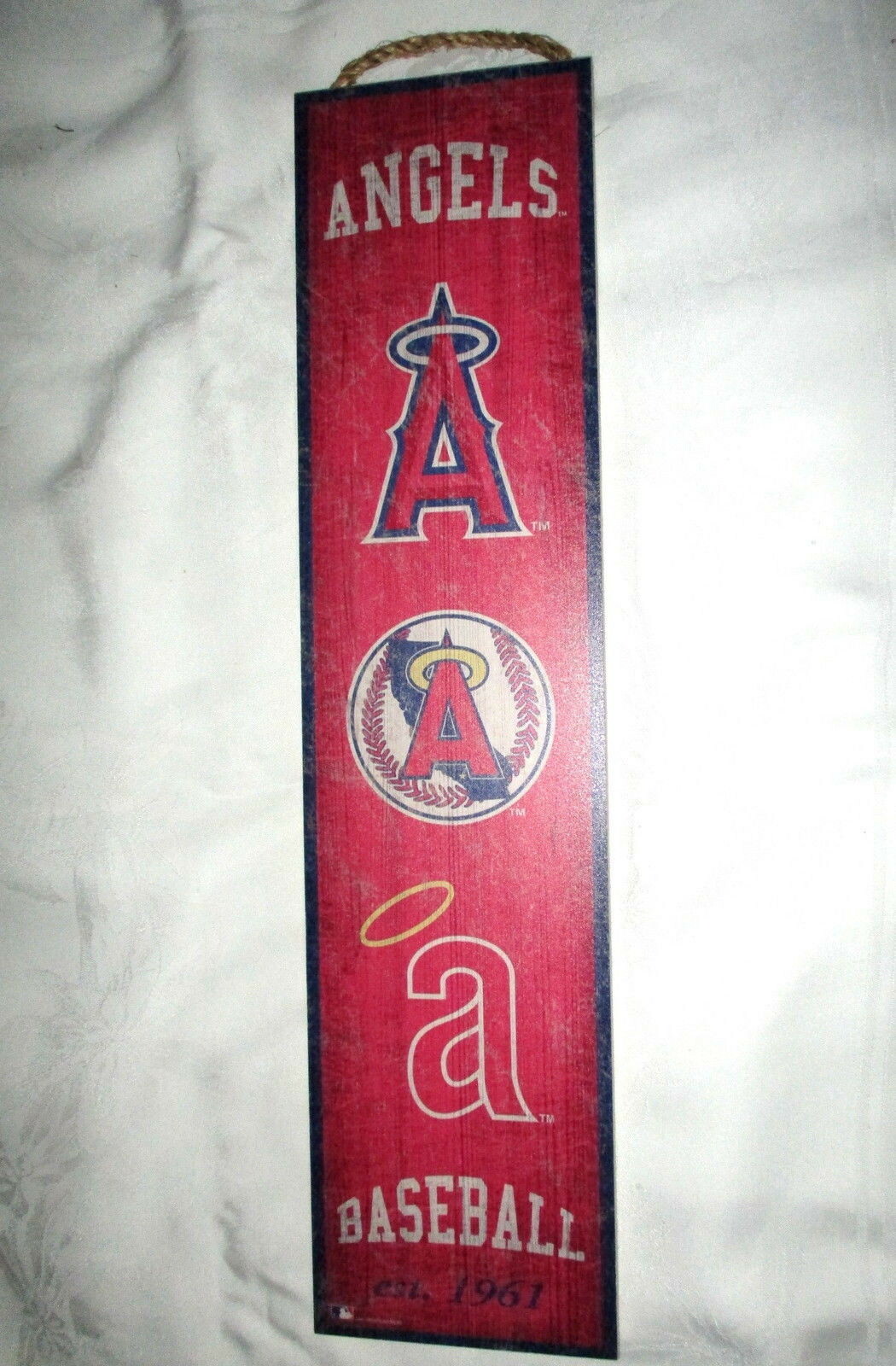 Picture 1 of 2