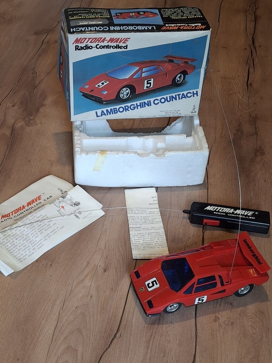 RC Japan Taiyo 1/24 Lamborghini Countach Motora Wave boxed 27MHz Vintage