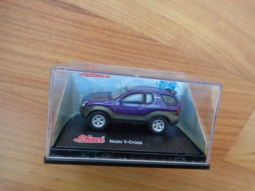 1/72 SCHUCO CLASSIC ISUZU V-CROSS PURPLE DIECAST MODEL CAR - Picture 1 of 1