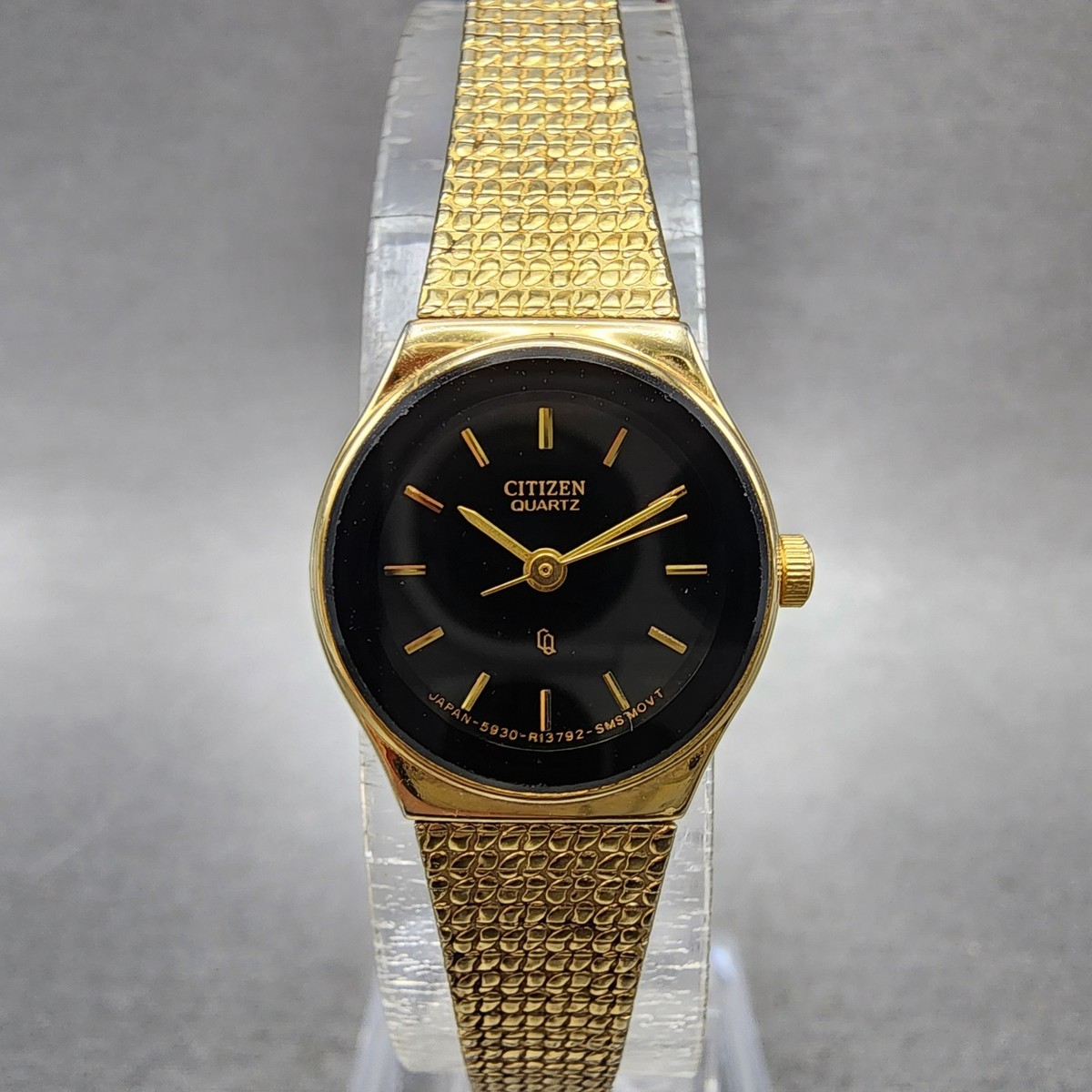 WORKS Vintage Citizen Womens Watch Gold Tone Stainless Steel Water Resistant FOR SALE • Citizen Vintage Gold-Tone Quartz Tank-Style  main image 2