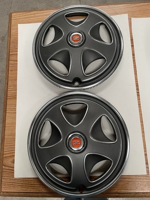 Set of 1972-74 Datsun 240Z Hubcaps (4) OEM Wheel Covers. Very Nice