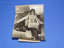 ORIGINAL WWII Press Photograph, U.S. Army 2nd AAF PARADOCTOR Paratrooper 44