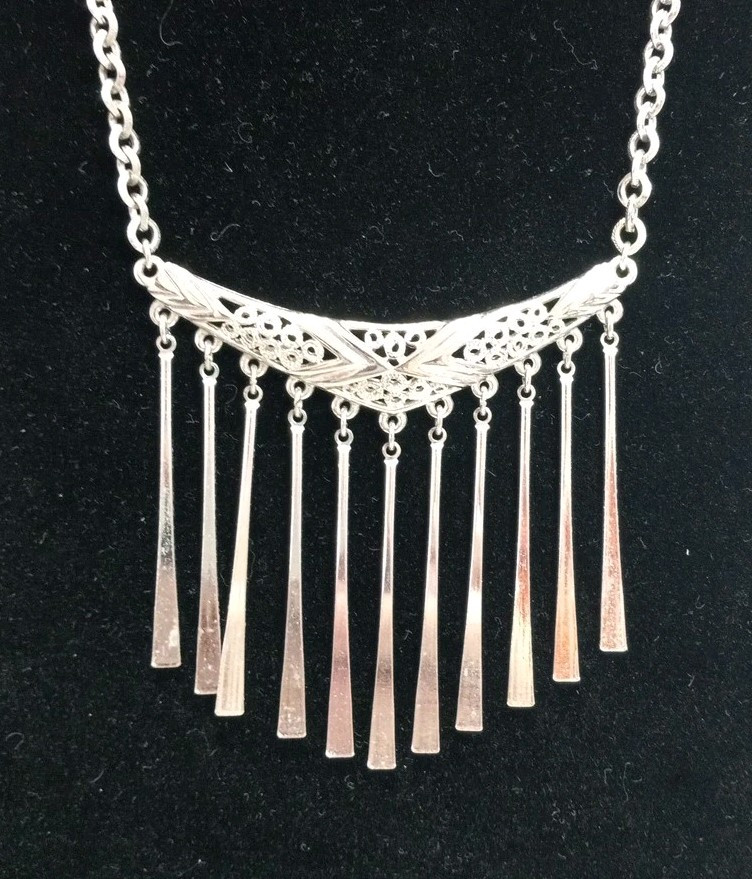 Vintage Emmons Signed Filagree Bib Pendant With Paddle Fringe Silver Toned