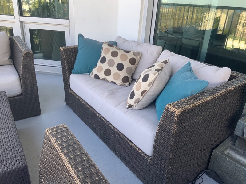 Outdoor Seating Set for 5 people