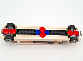 Lego City Airport VIP Service 60102 - 100% Complete - With Manuals & 4 Minifigs