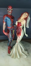 Marvel Zombie Spider-Man Mary Jane Statue