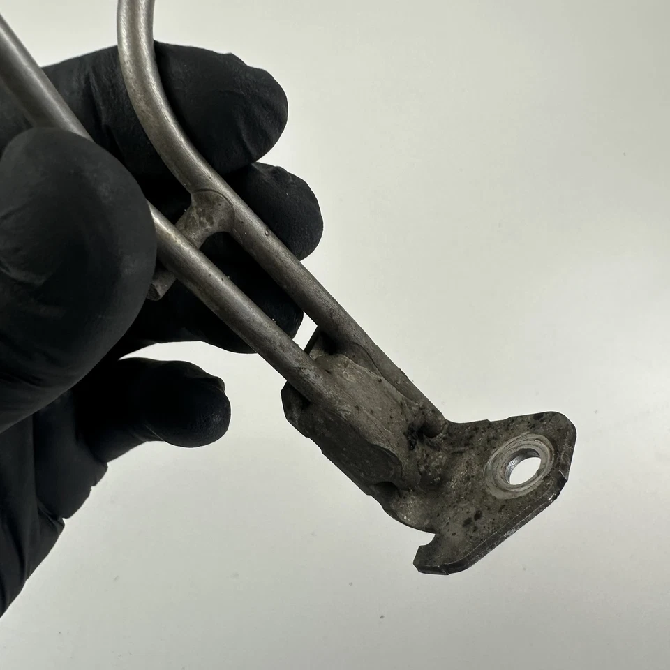 BMW S1000R S1000 R 2016 Radiador enfriador de aceite soporte de montaje pasador pata de alambre Foto 2 de 4