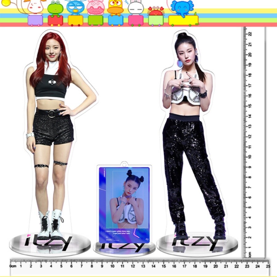 ILLIT ユナ トレカ ポスター アクスタ キーホルダー yzy セット Kpop ITZY Members Acrylic Figure Doll Yuna Yeji Standing Action