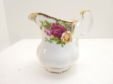 Royal Albert Old Country Roses Tall Creamer Pitcher 1962 Bone England Gold Trim