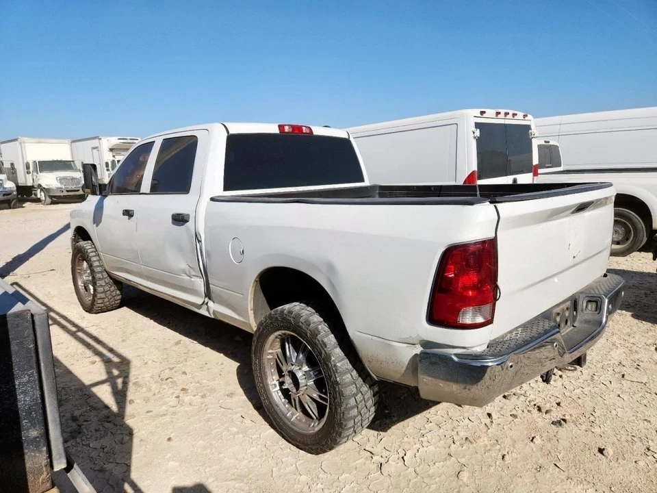 Chassis ECM  Crew Cab From 1/16/2012 Fits 12 DODGE 2500 PICKUP 618145 - Image 2 of 4