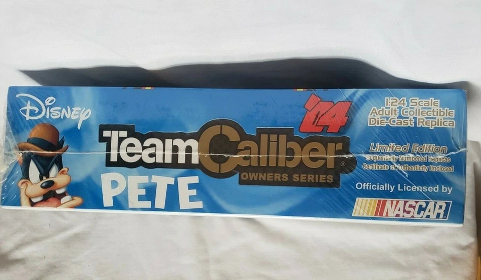 Team Caliber Owners Series Daytona 500/Peg Leg Pete 2004 1/24 nuevo en caja sellada Foto 4 de 4