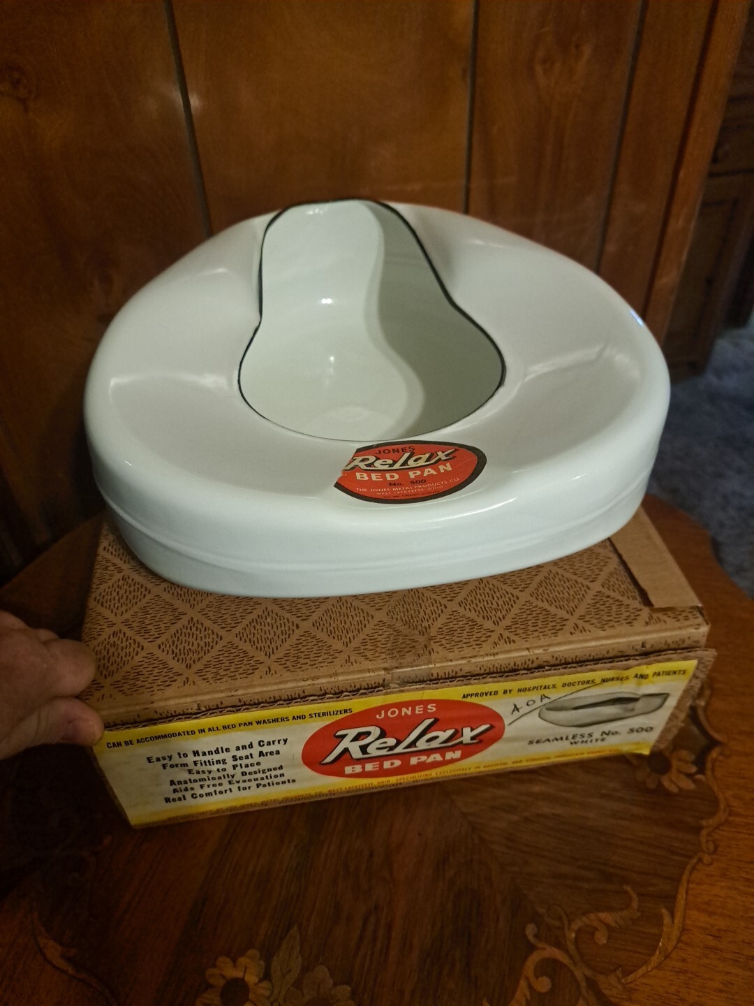 VTG Mid-Century Jones RELAX Porcelain Enameled White Bed Pan w/Original Box 