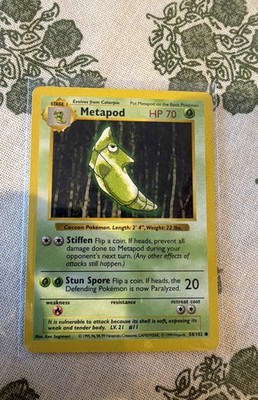 Metapod 054/102 Base Set (Shadowless) Regular