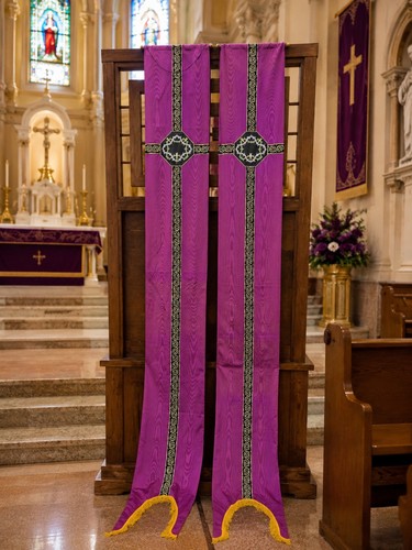 VTG CHURCH ALTAR LITURGICAL PAIR PURPLE HANGING BANNER SET OF 2 CROWN OF THORNS