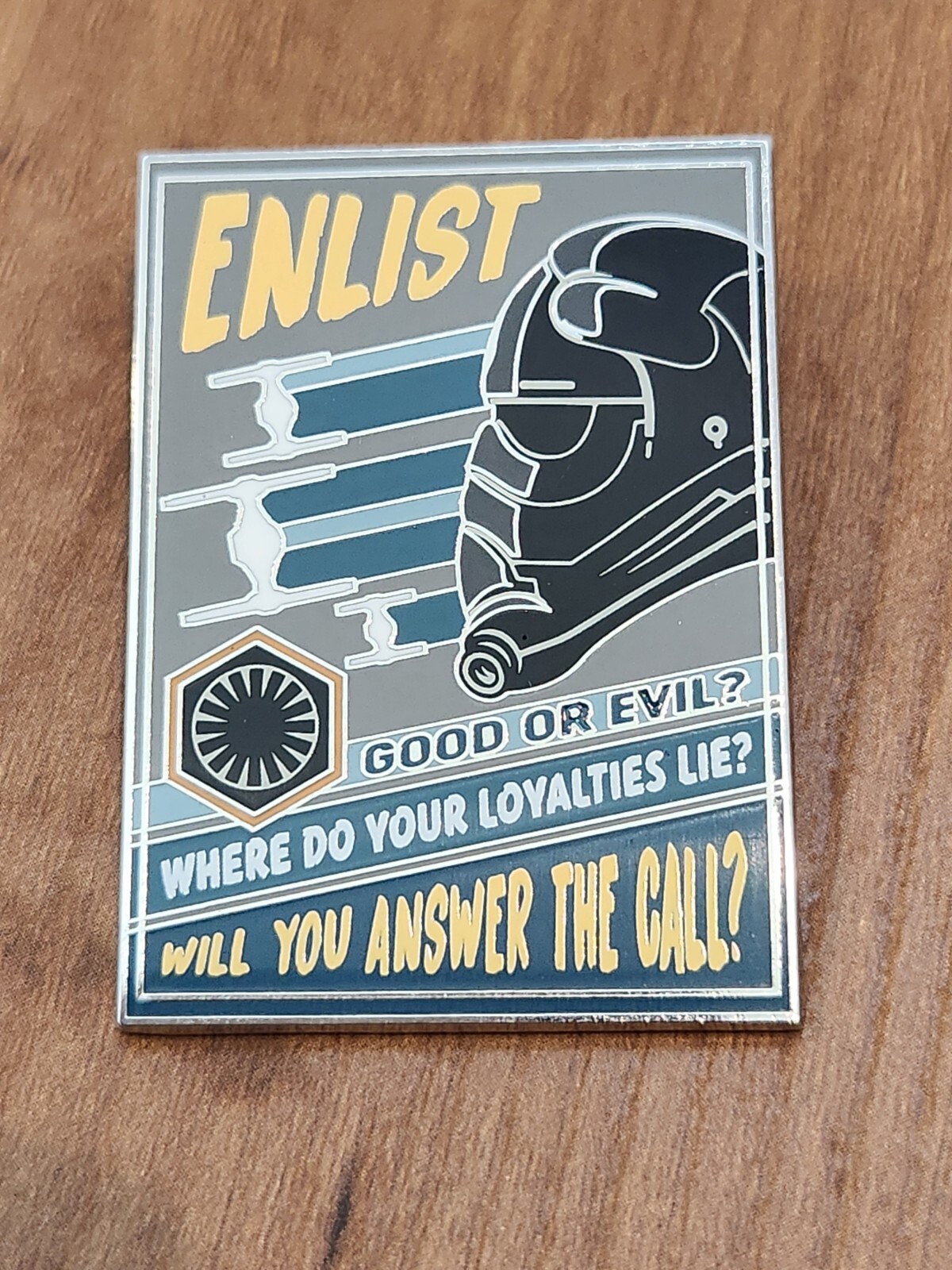 Disney Star Wars First Order ENLIST Recruitment Poster Heroes Vs Villains LE Pin