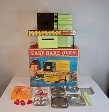 Vintage Green Kenner Easy-Bake Oven No. 1360 With Box Bulbs Books Baking Pans