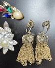 Lot Of Vintage Clip On Earrings Rhinestones Goldtone Lots Of Bling! — photo 4