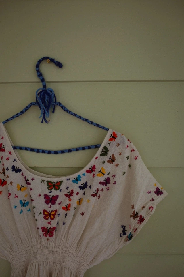 Blusa boho para mujer S/M vintage mexicana bordada a mano S/M años 70’s Foto 2 de 3