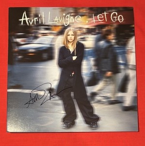 Avril Lavigne サイン File:Avril Lavigne's signature.svg - Wikimedia Commons
