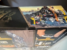 Retired LEGO Ninjago Movie- 70631 Garmadon's Volcano Lair Band New - Sealed Box