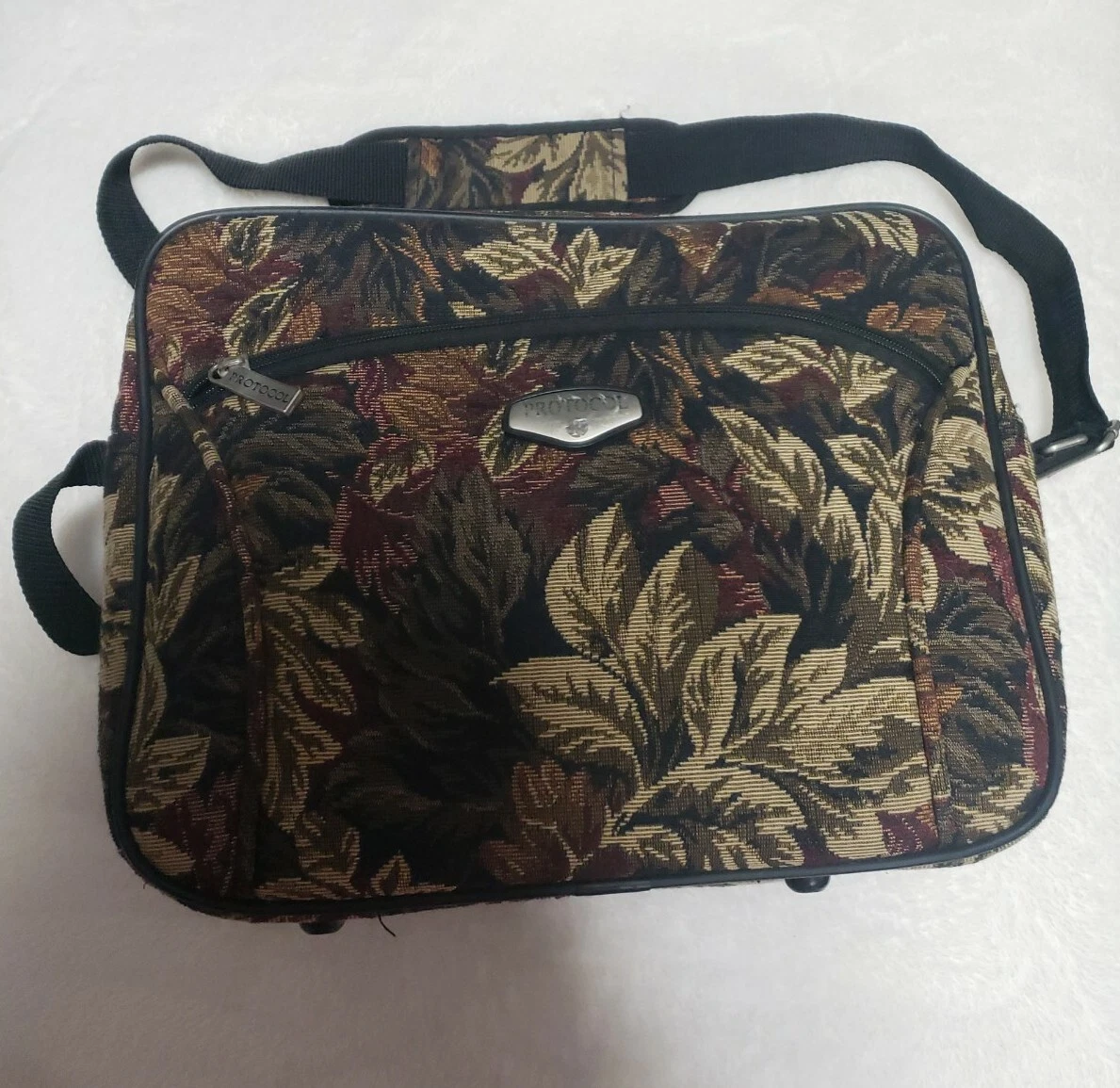 Tapestry travel bag sale