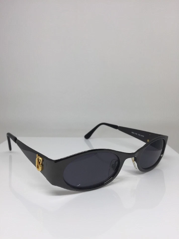 Óculos de sol vintage olho de gato Gianni Versace S99 Mod. S99 Col. 89M cinza escuro Itália - Imagem 4 de 4