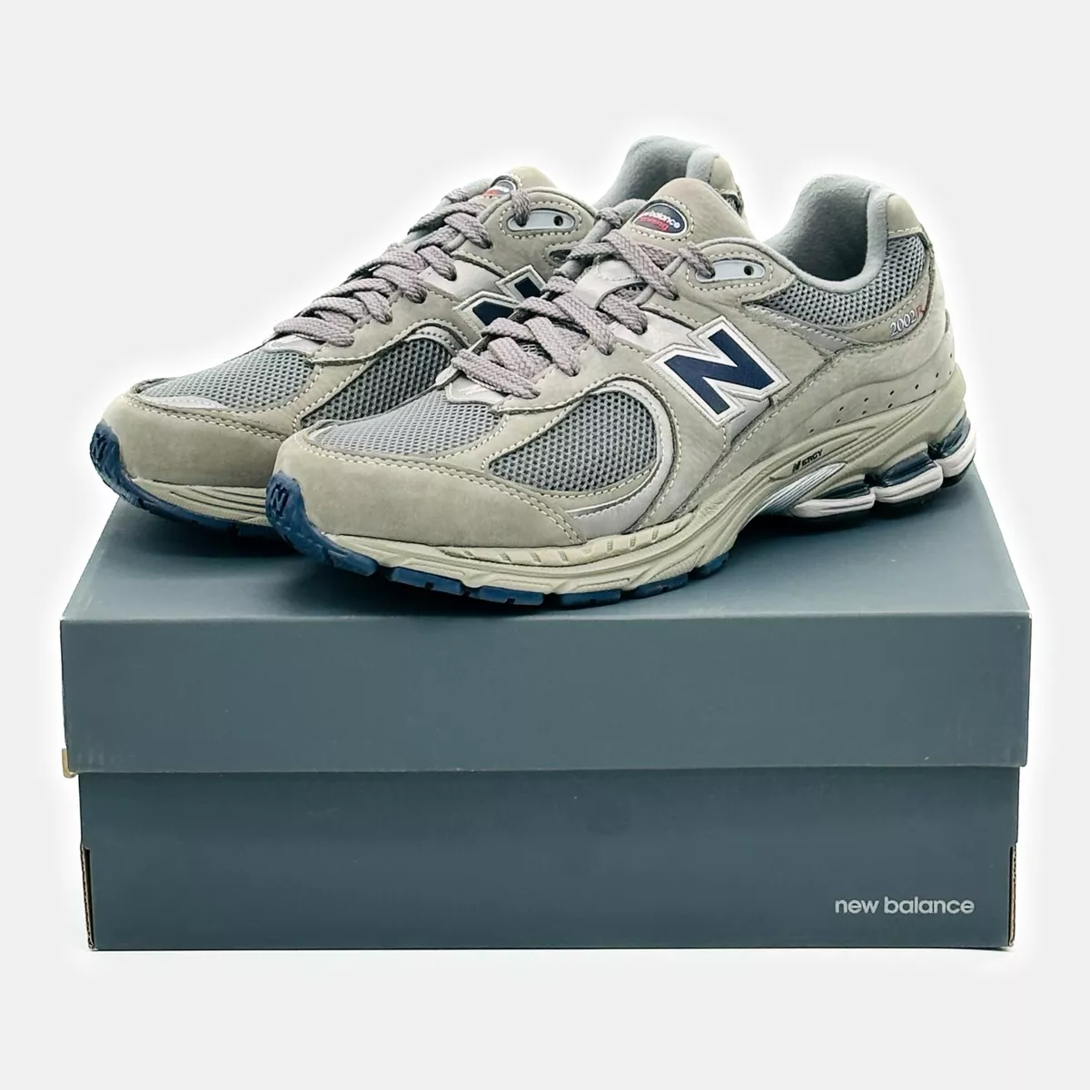 new balance ML2002RA