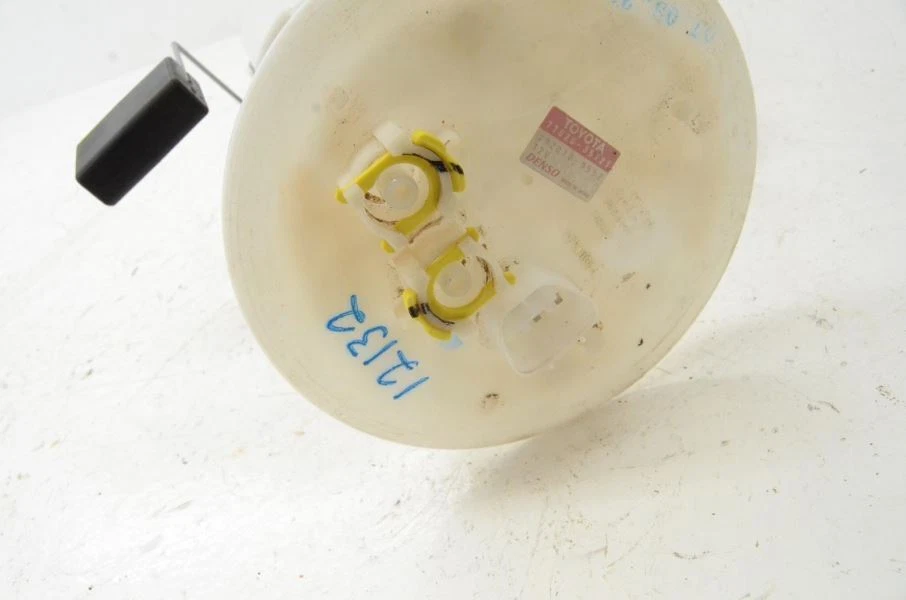 2007-2009 Toyota Fj Cruiser MT 4x4 Fuel Pump Assembly 77020-35121 Foto 4 de 4