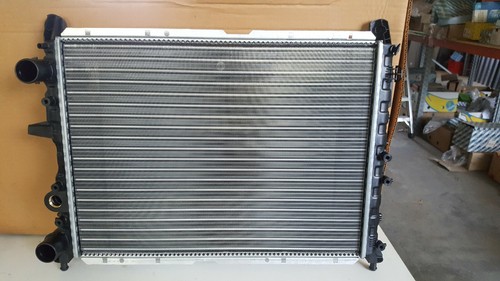 RADIATORE ACQUA NUOVO ORIGINALE CODICE 7775153 per FIAT TEMPRA SW 1.6 B - Imagen 2 de 4