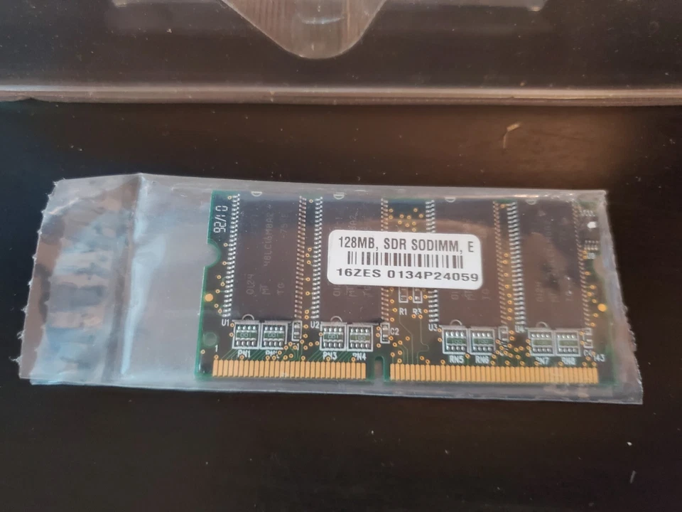 128 MB, SDR SODIMM, 144 Pin Untested - Image 2 of 4