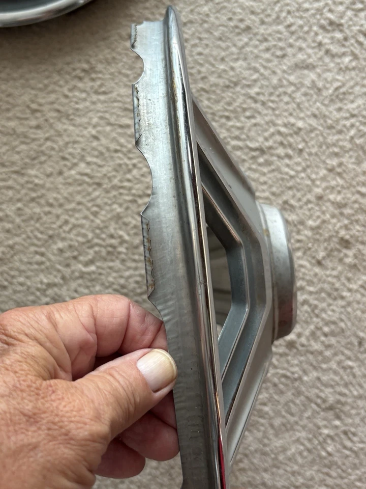 Tapacubos Ford Mustang 1967, 1968, 1969 (4), excelente estado. Se adapta a rueda de 14 pulgadas Foto 3 de 4