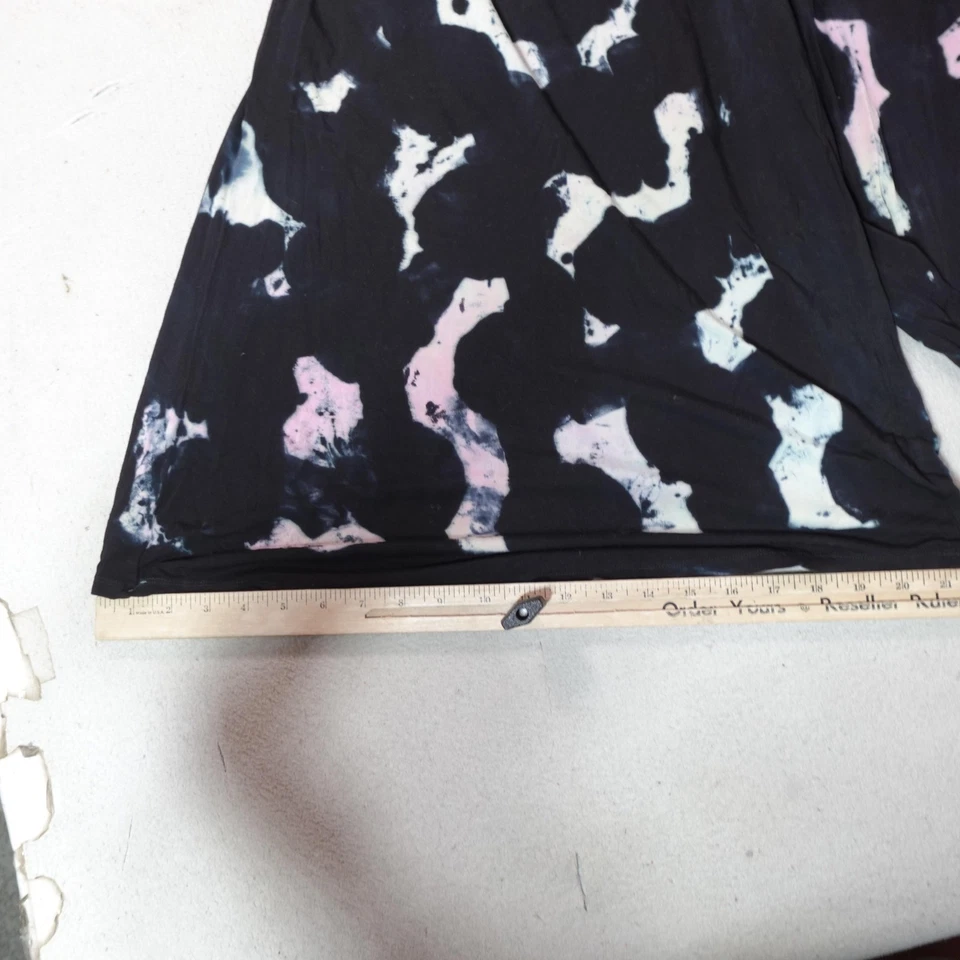 Mono tórrido para mujer 0 negro tie dye tejido súper suave pierna ancha cuello en V culotte Foto 2 de 4