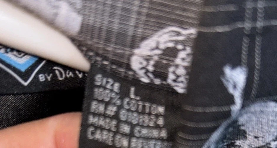 Camisa Fender Personalizada con Botones Calavera Foto 3 de 4