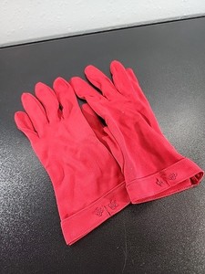 Vintage 50s-60s Ladies Matte Red Stretch Gloves (nylon?) Wrist length One size