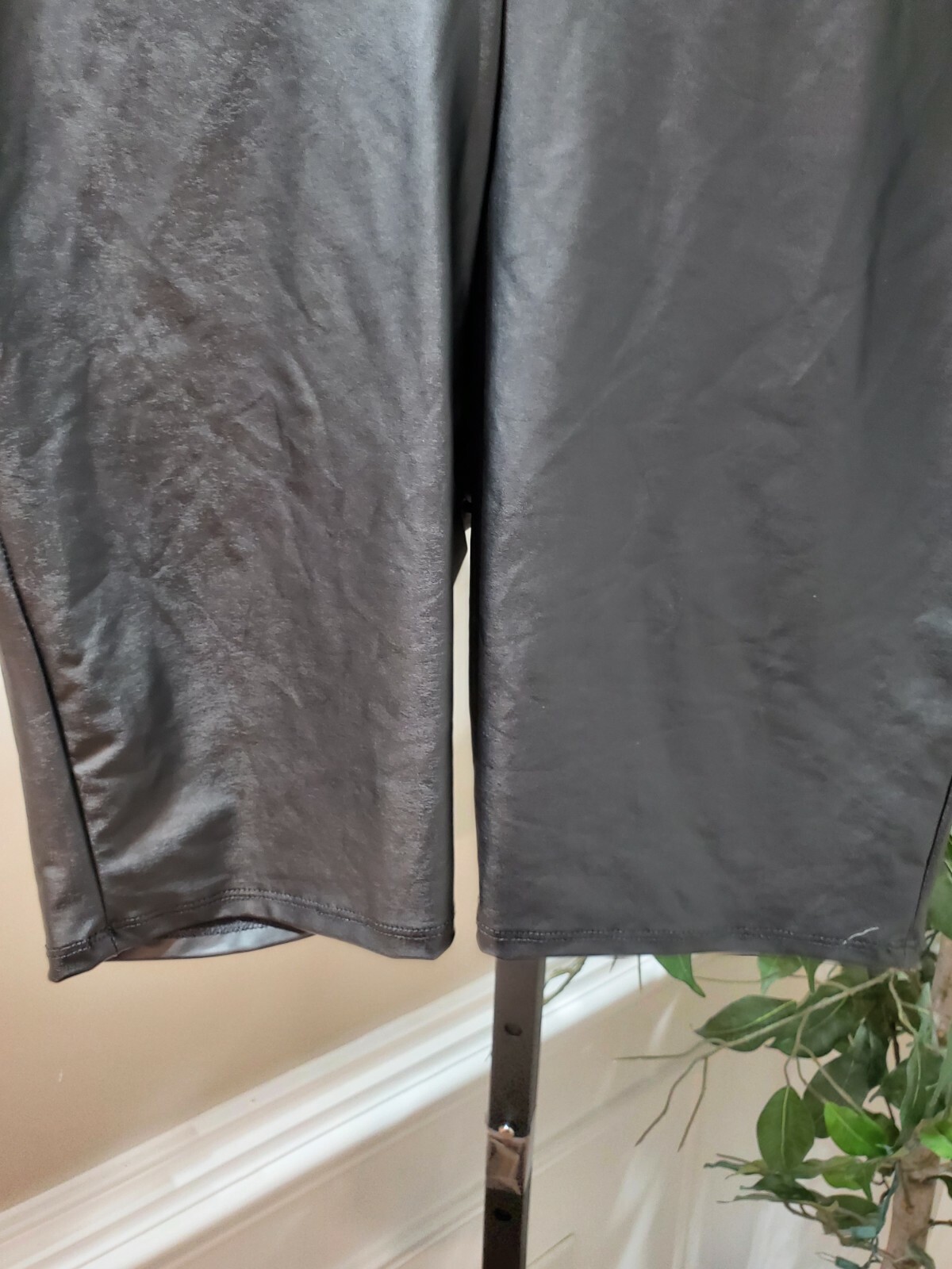 Bozzolo Women's Solid Black Polyester Mid Rise Co… - image 3