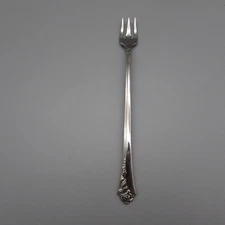 Oneida DAMASK ROSE Stainless Flatware Cocktail Fork CUBE