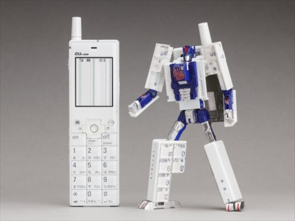 未使用品 INFOBAR TRANSFORMERS OPTIMUS PRIME NEW Transformers x au INFOBAR OPTIMUS PRIME ANNIN JP