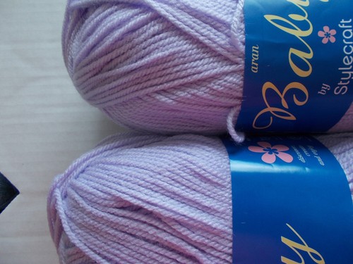 Stylecraft Baby Aran yarn, Baby Lilac (lavender), 2 large skeins (429 yds each) - Picture 2 of 2