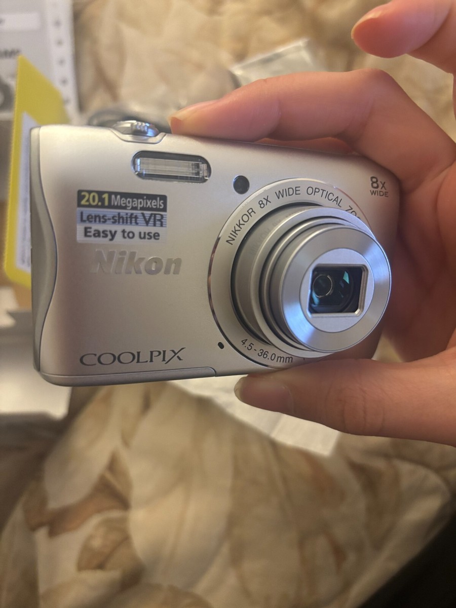 Nikon COOLPIX S3600 20.1MP Digital Camera - Silver for sale Nikon COOLPIX S3600 20.1MP Digital Camera - Silver for sale