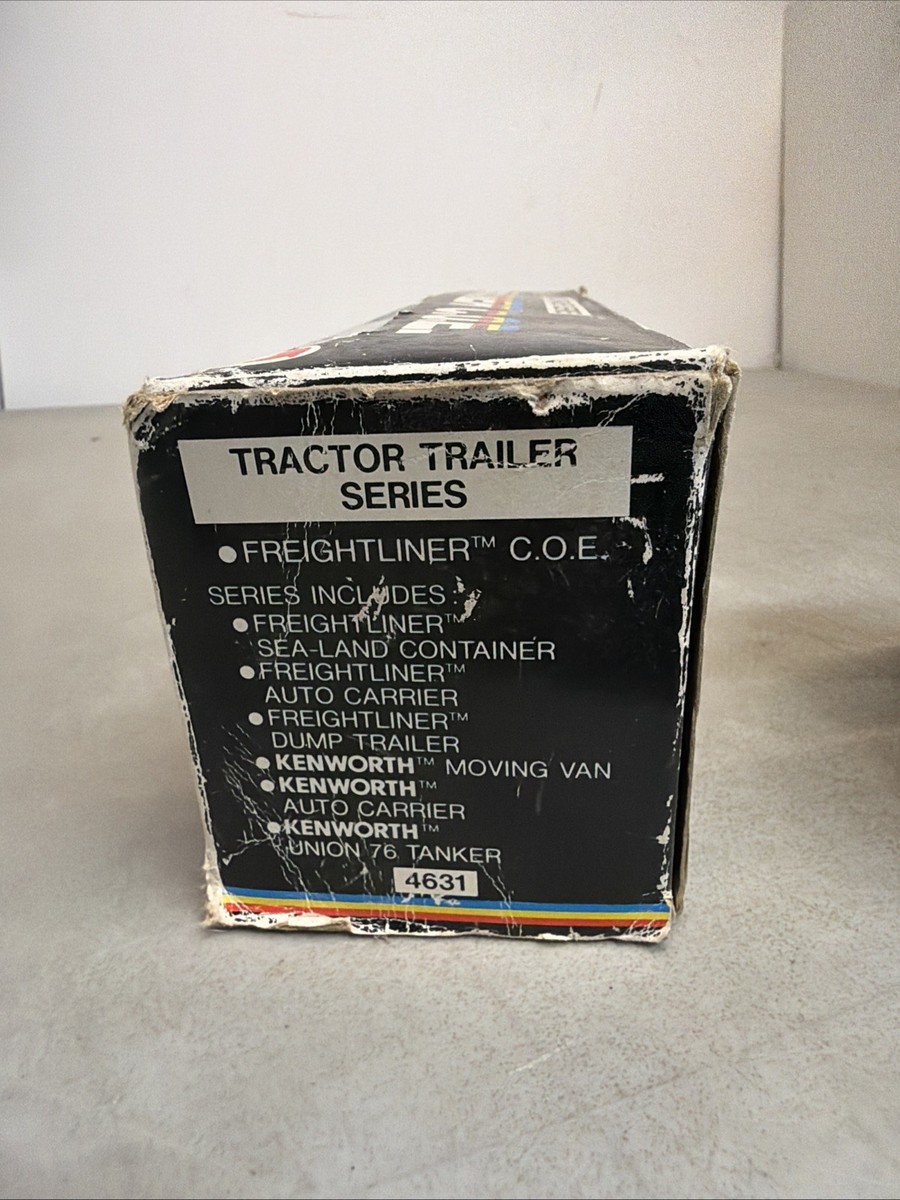 Camion US semi remorque porte char Freightliner COE Shinsei 1/53 eme - Collection