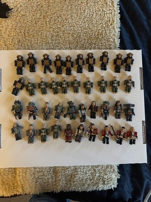 Mega Bloks Fluch der Karibik Mini Figuren Konvolut - 40 Figuren - 